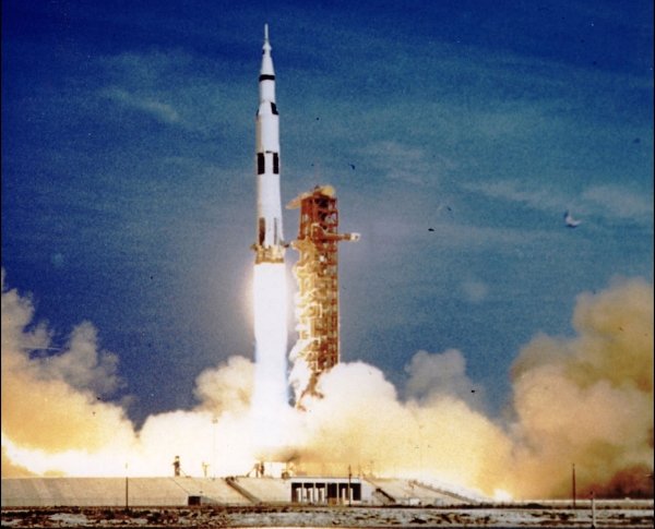 Аполлон-11 старт