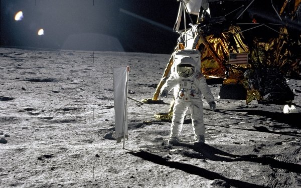 Аполлон-11 посадка